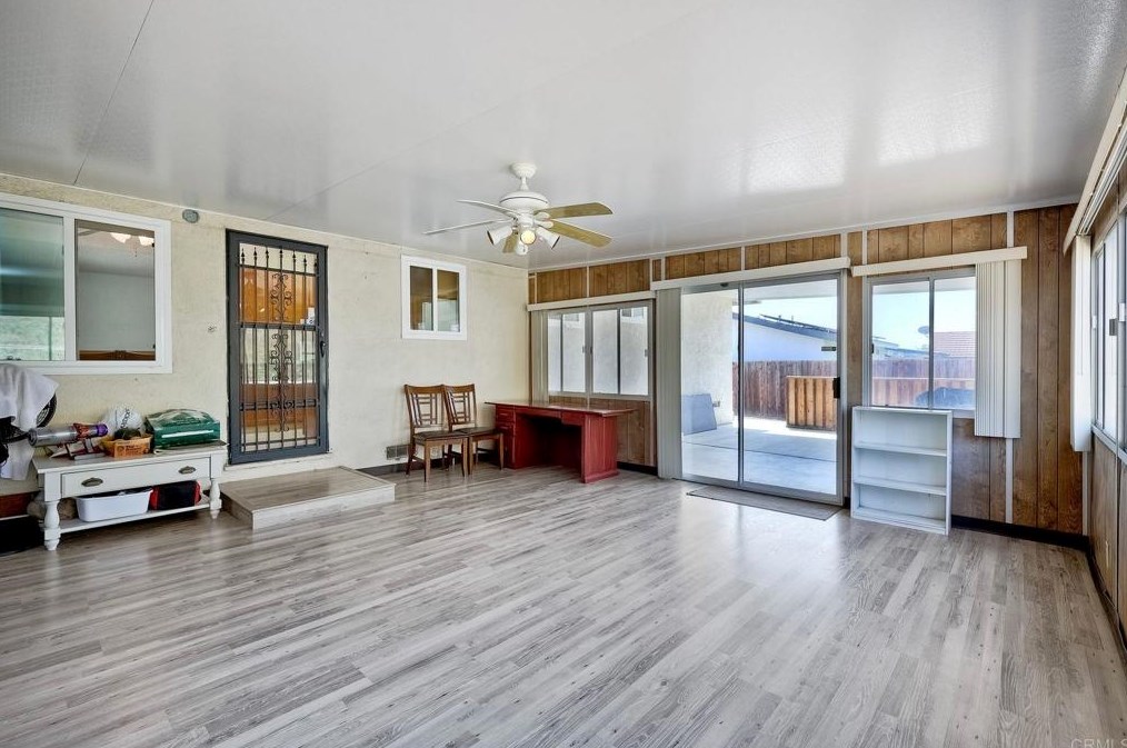 2902 Manos Dr, San Diego CA 92139-3720 exterior