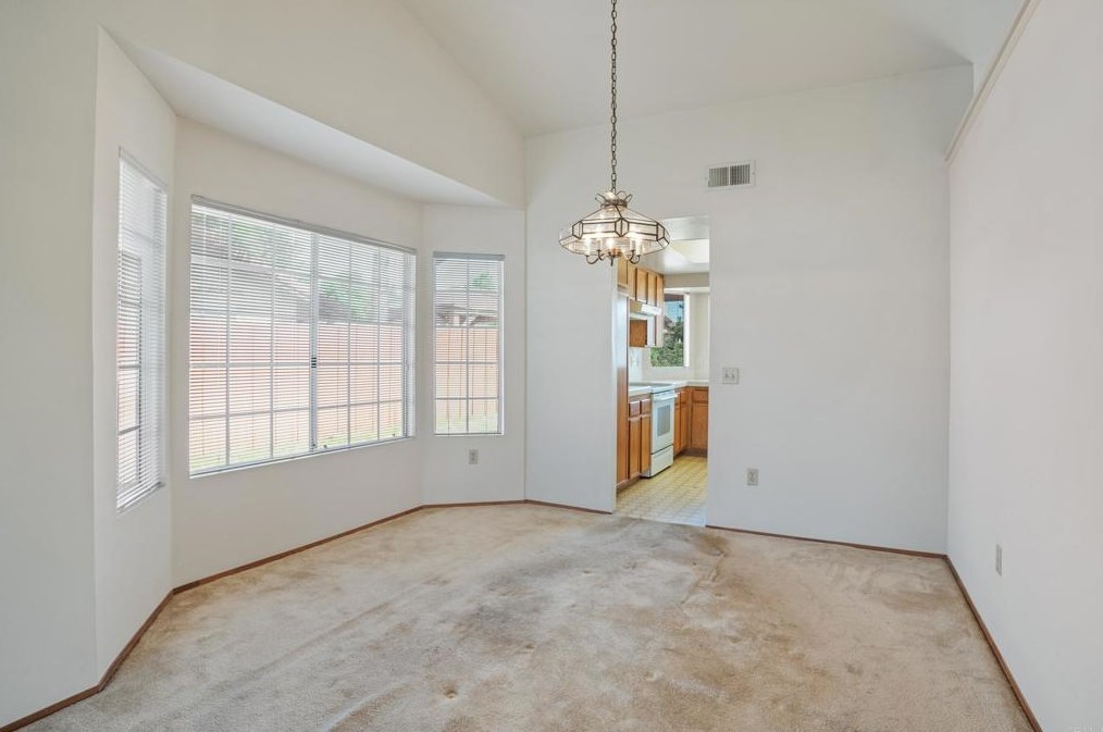 5237 Alamosa Park Dr, Oceanside CA  92057-6310 exterior