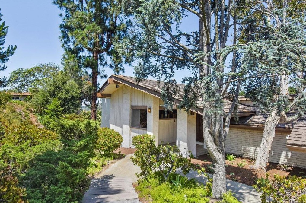 4938 Longview Way, El Cajon, CA 92020-8233
