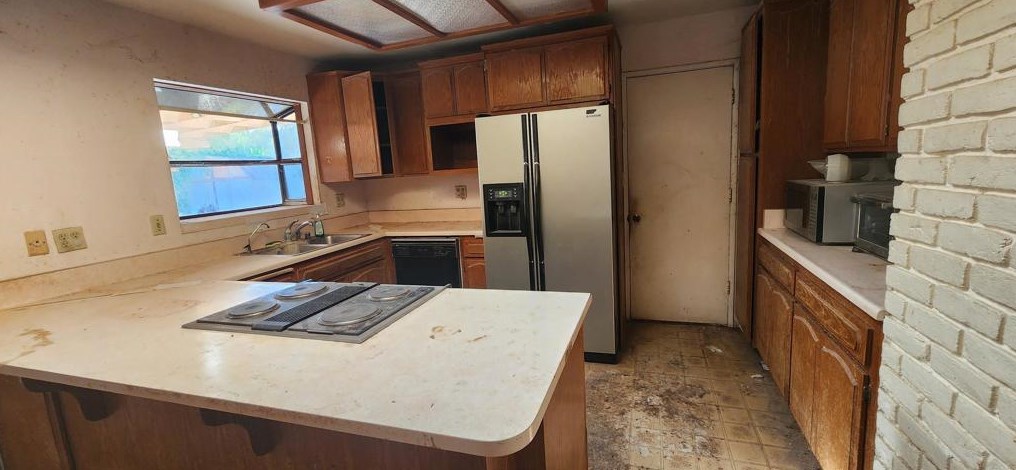6270 Meadowcrest Dr, La Mesa, CA 91942-3431