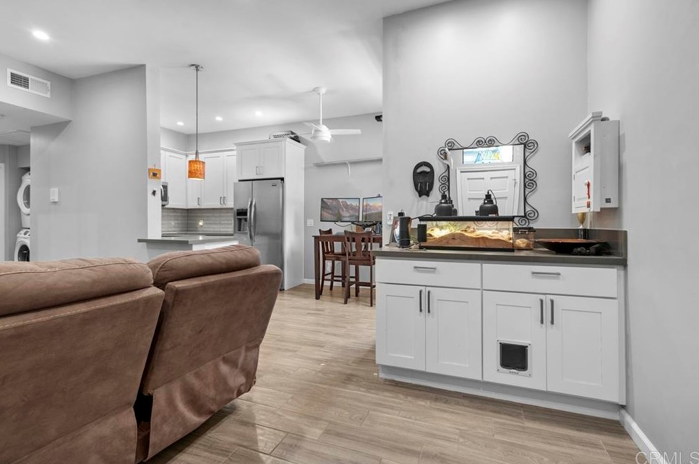 4424 Estrella Ave, San Diego, CA 92115-4609