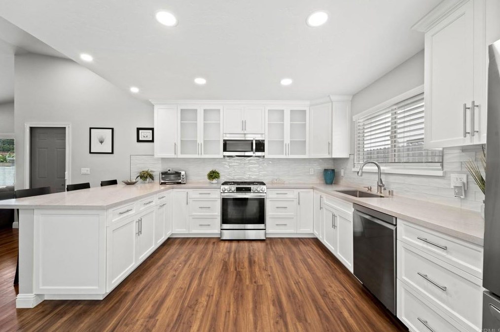 227 Ocotillo Pl, Oceanside, CA 92057-5411
