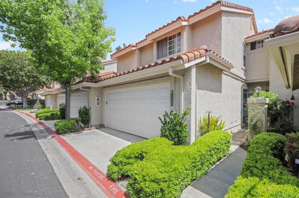 10955 Creekbridge Pl, San Diego CA 92128-5106 exterior