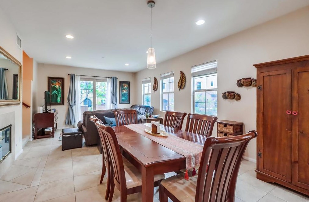 1841 Spring Straw Ln #5, Chula Vista, CA 91913