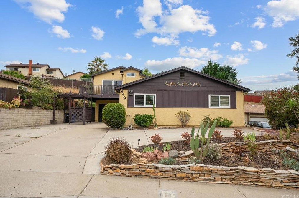 9236 Shadow Hill Rd, Santee, CA 92071