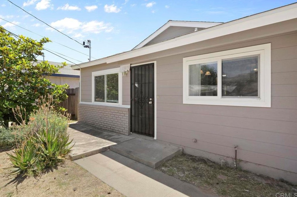 13031 S Mountain Dr, Lakeside, CA 92040