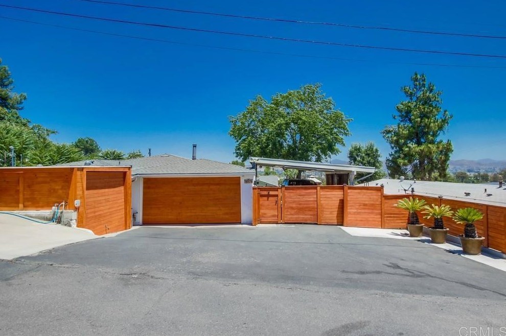 9376 Starcrest, Santee, CA 92071
