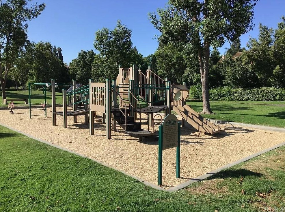 15883 Avenida Lamego, San Diego CA 92128-3150 exterior