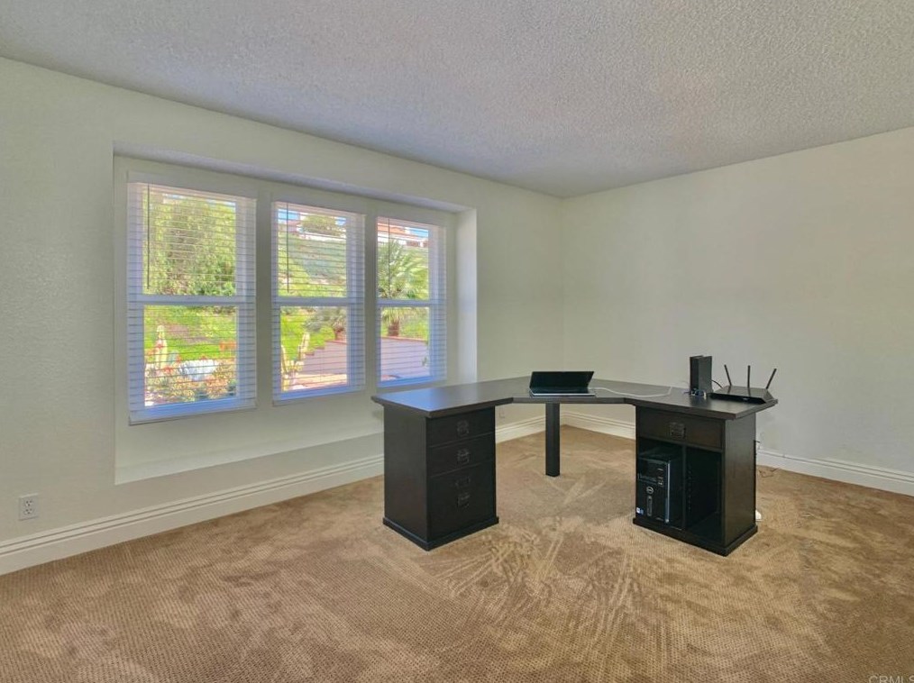 15883 Avenida Lamego, San Diego CA 92128-3150 exterior