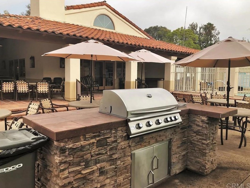 15883 Avenida Lamego, San Diego CA 92128-3150 exterior