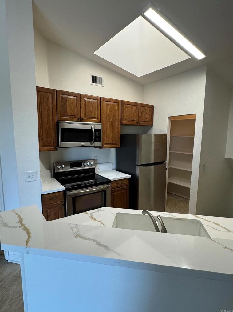 7390 Mission Trails Dr #96, Santee, CA 92071