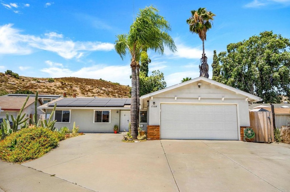 13104 Pino Ct, Lakeside, CA 92040-2517
