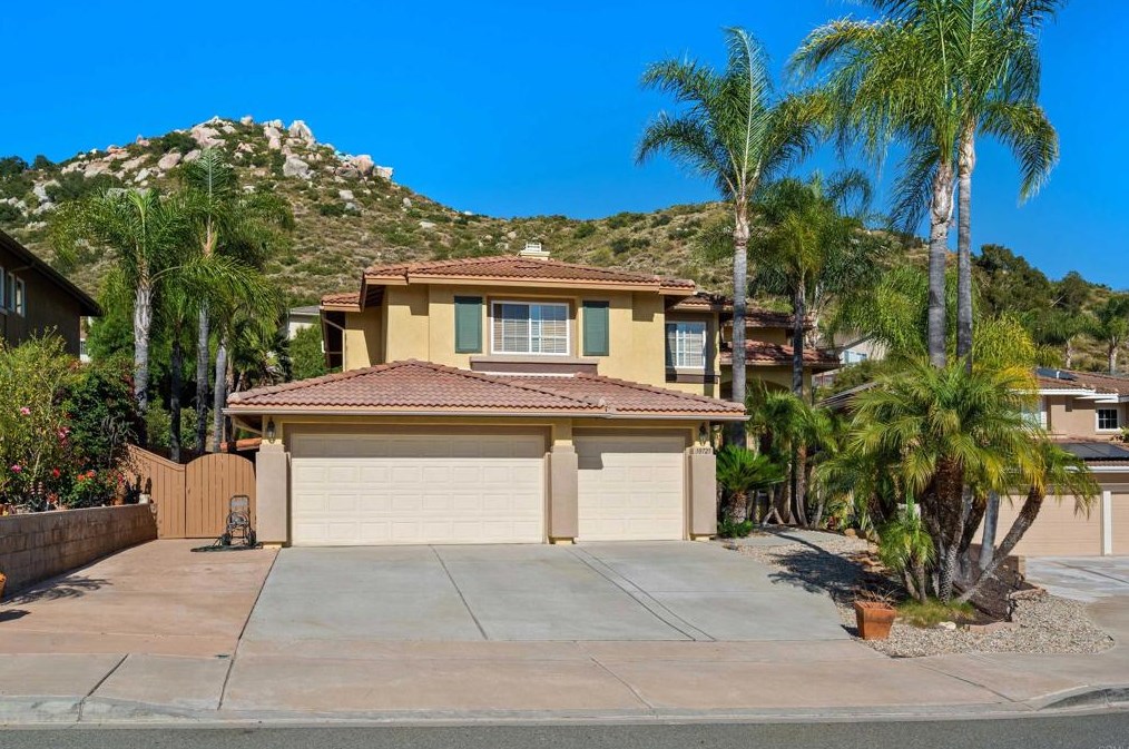 10725 Stoney Creek Ct, Santee, CA 92071