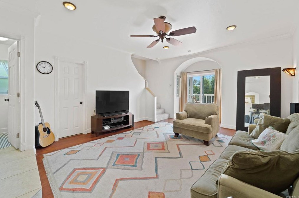 2760 Menlo Ave, San Diego, CA 92105-4439