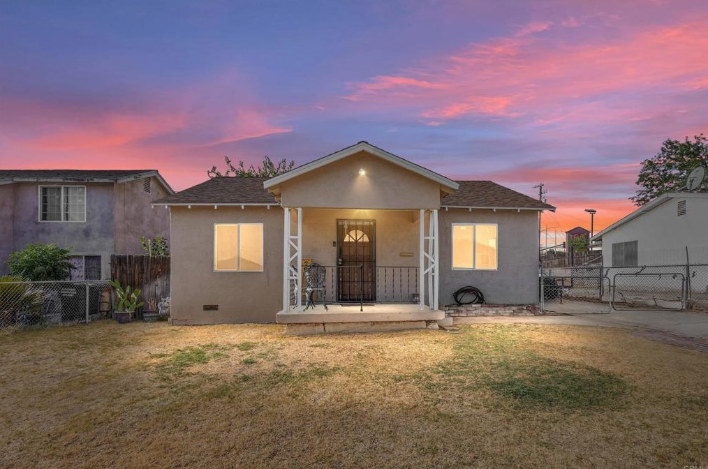 3028 3028 Monterey St, Bakersfield, CA 93306