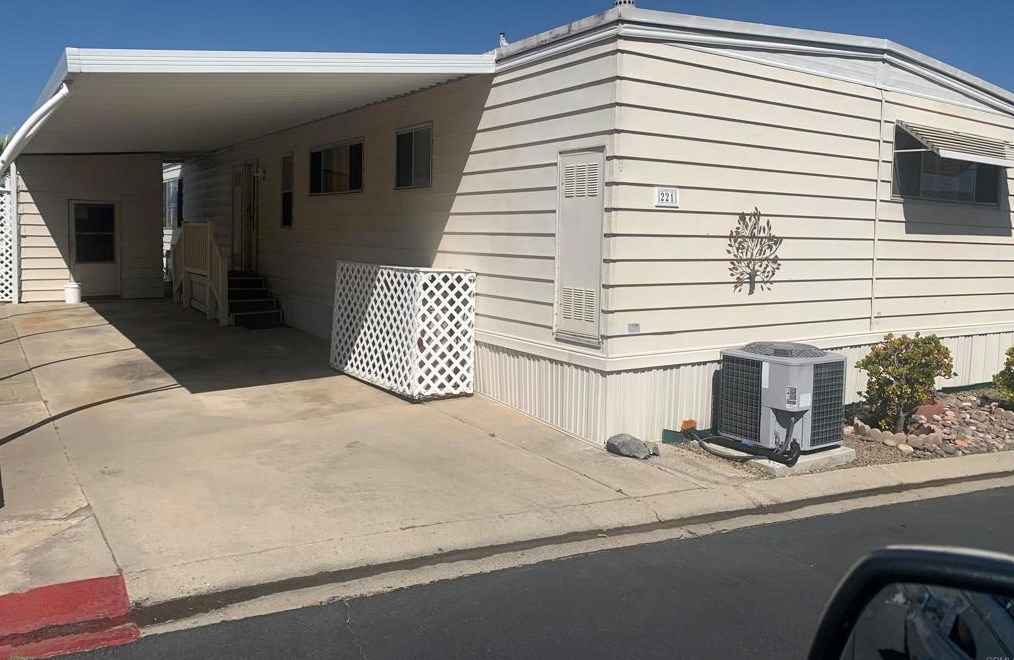 9500 Harritt Rd #221, Lakeside, CA 92040