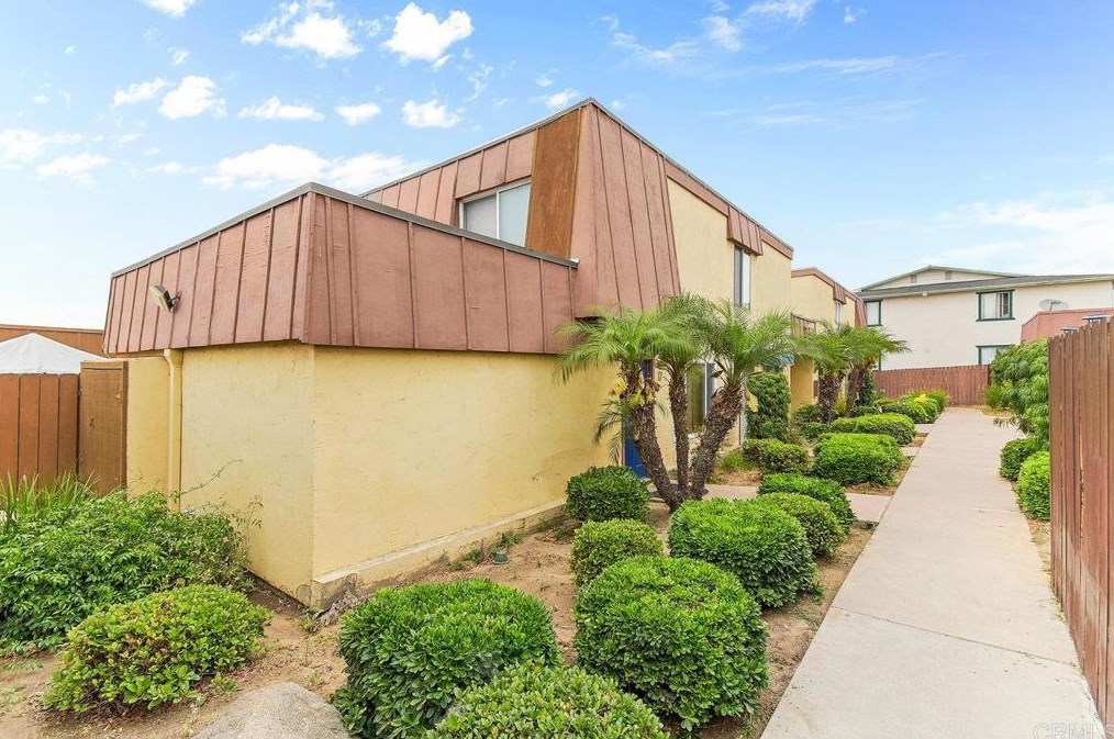 1434 Hilltop Dr #18, Chula Vista, CA 91911