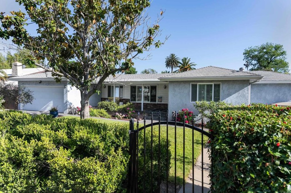 9205 Lemon Ave, La Mesa, CA 91941-4413