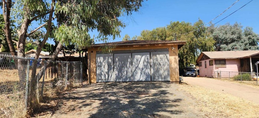 8566 Atlas View Dr, Santee, CA 92071