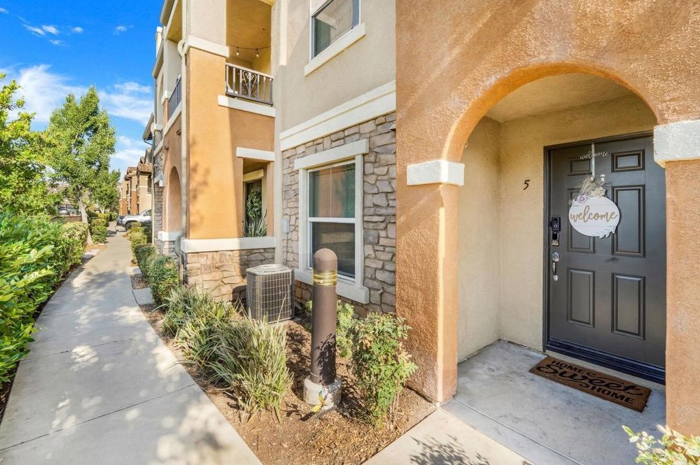 10210 Brightwood Ln #5, Santee, CA 92071