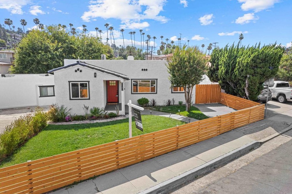 4542 Palm Ave, La Mesa CA  91941-5586 exterior