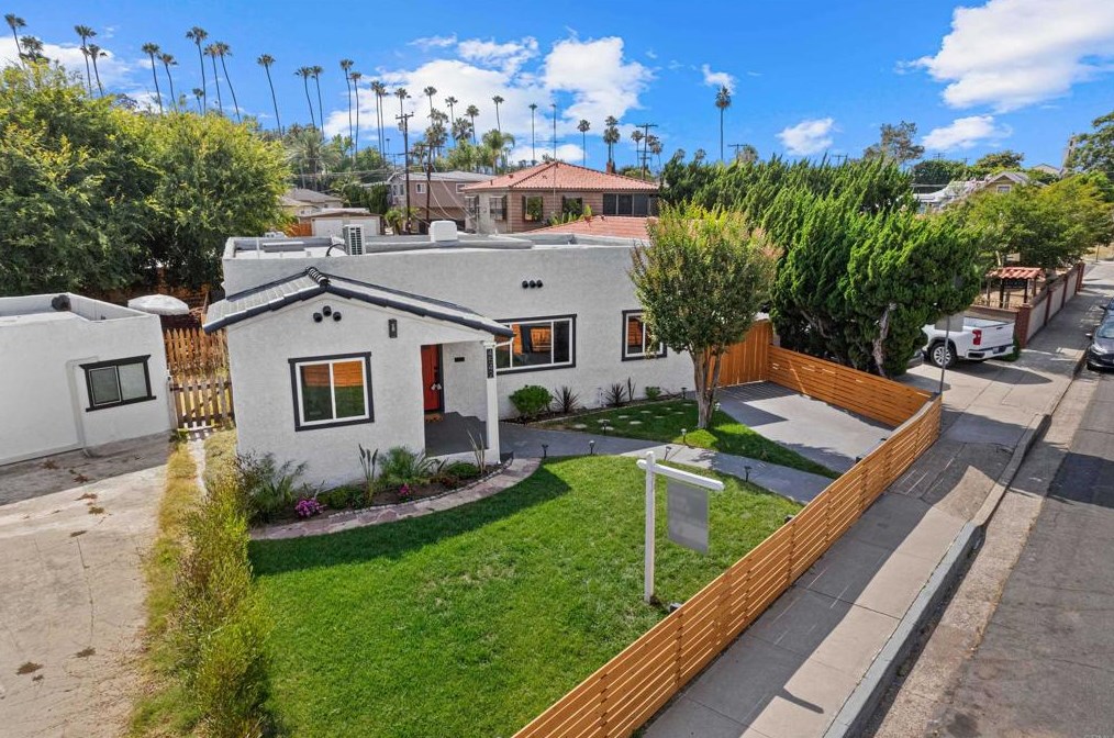 4542 Palm Ave, La Mesa CA  91941-5586 exterior