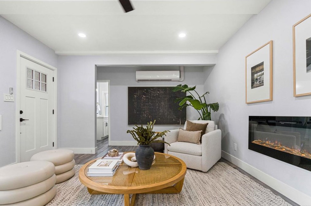 4542 Palm Ave, La Mesa CA  91941-5586 exterior