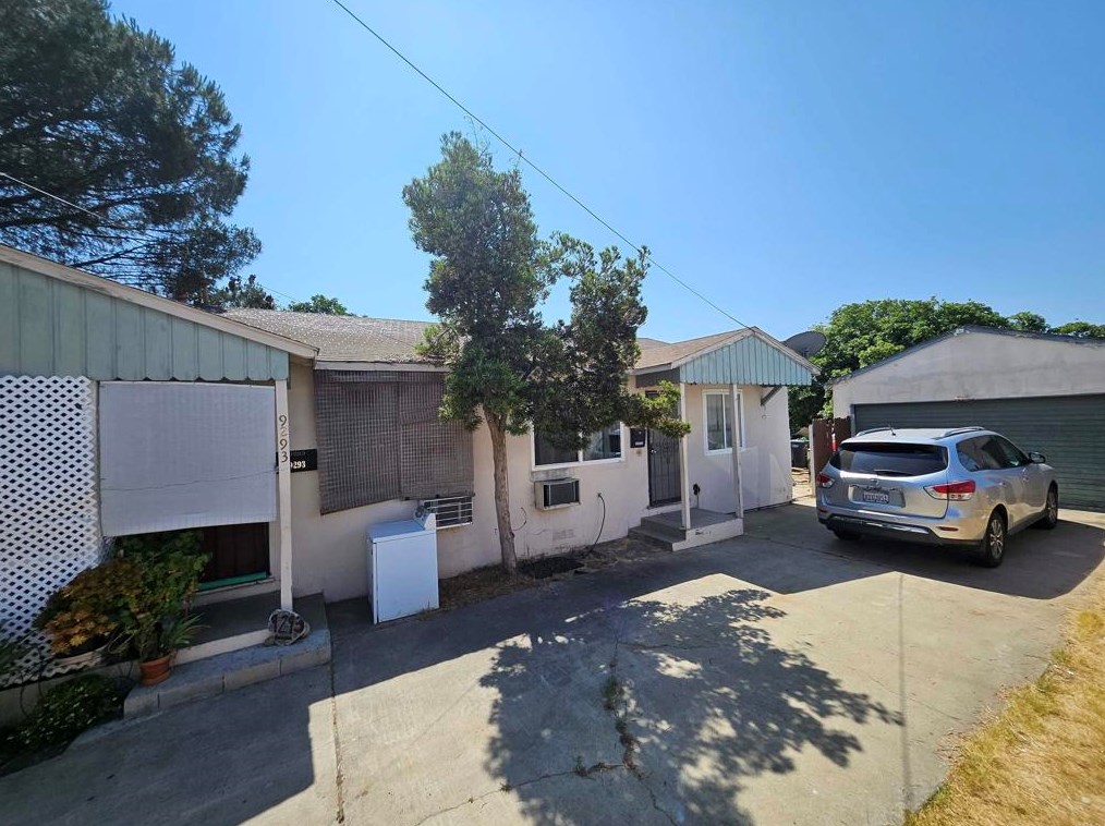 9293 Earl St, La Mesa, CA 91942