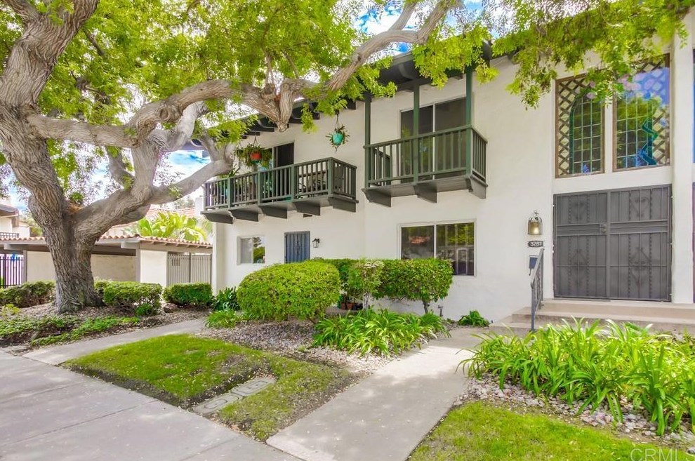 3287 Loma Riviera Dr, San Diego, CA 92110