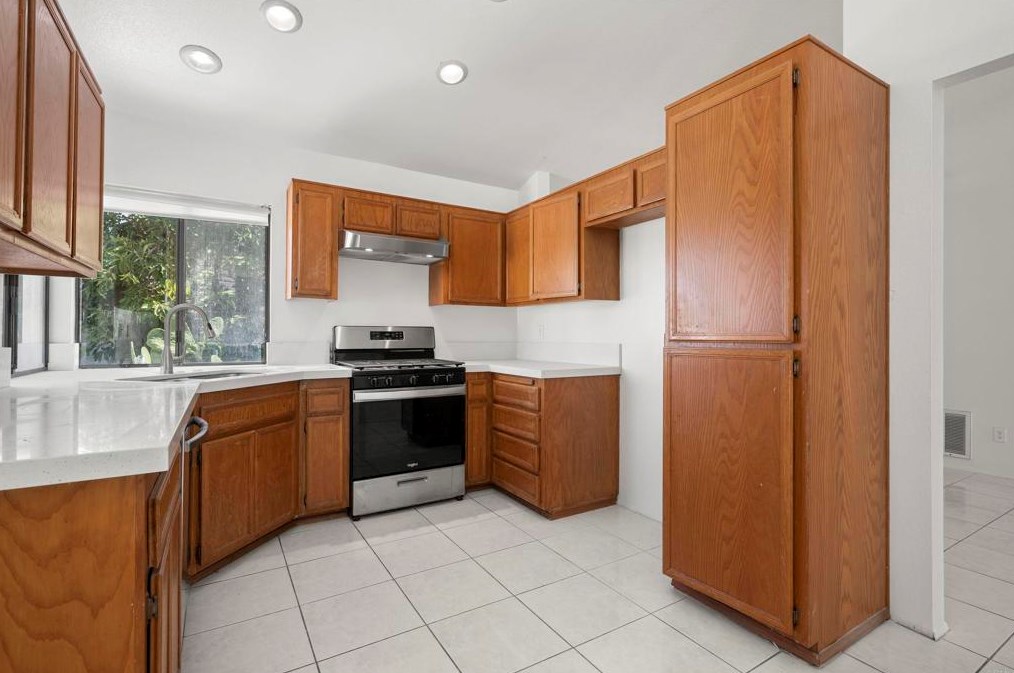 641 Nantucket Dr, Chula Vista, CA 91911