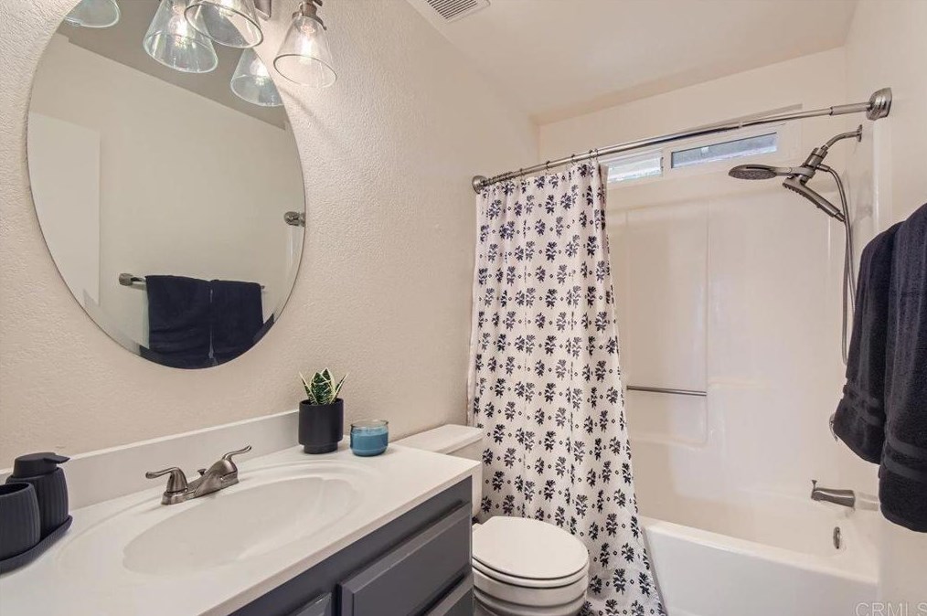 1858 Canyon Heights Rd, Fallbrook CA  92028-9784 exterior
