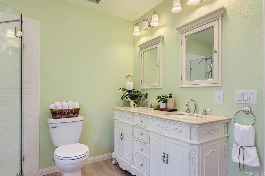 1858 Canyon Heights Rd, Fallbrook CA  92028-9784 exterior