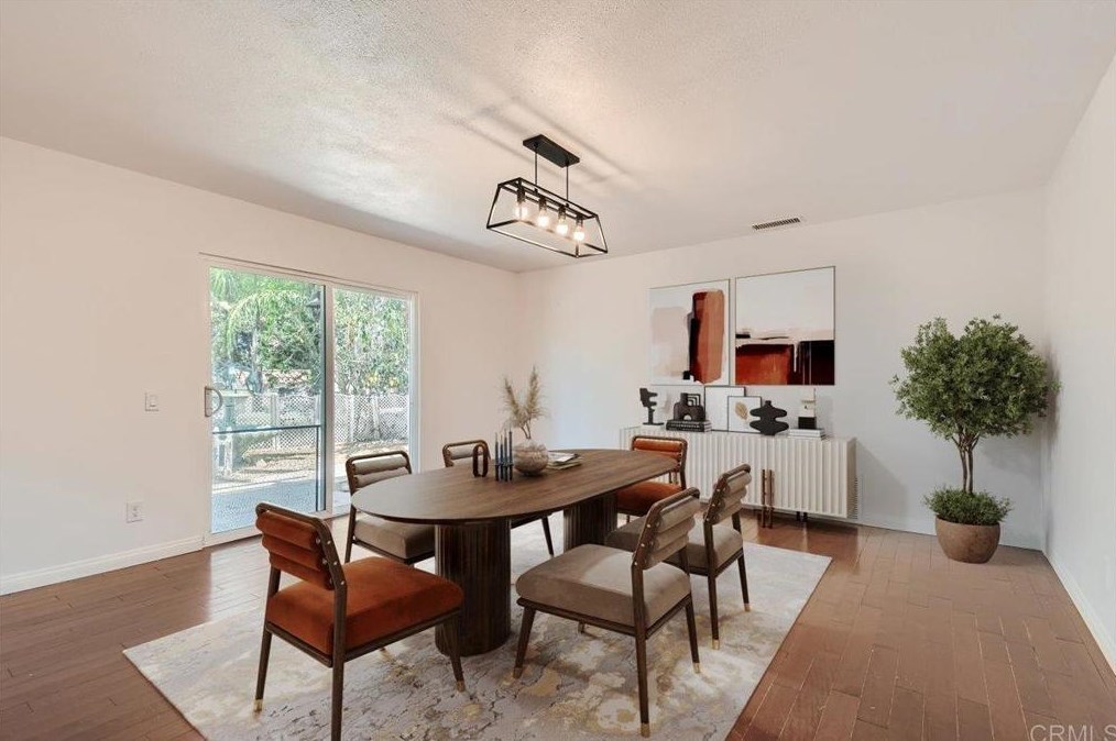 1858 Canyon Heights Rd, Fallbrook CA  92028-9784 exterior