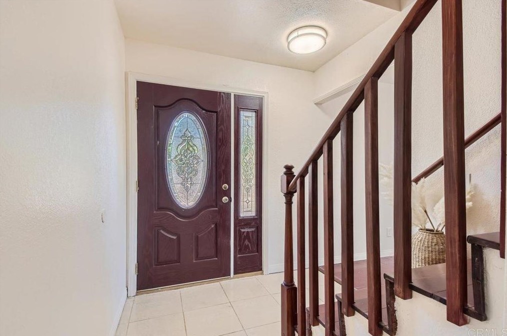 1858 Canyon Heights Rd, Fallbrook CA  92028-9784 exterior