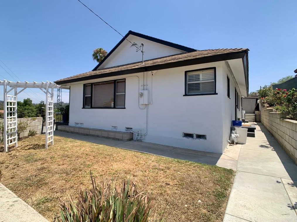 5277 Santa Margarita St, San Diego, CA 92114