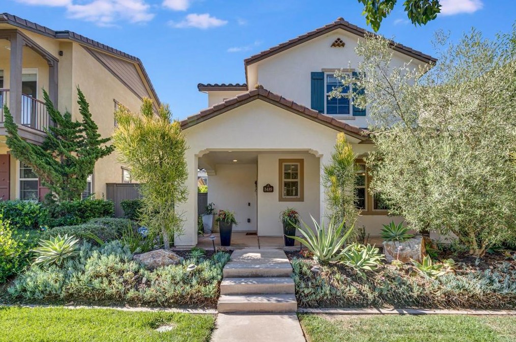 8489 Spreckels Ln, San Diego, CA 92127