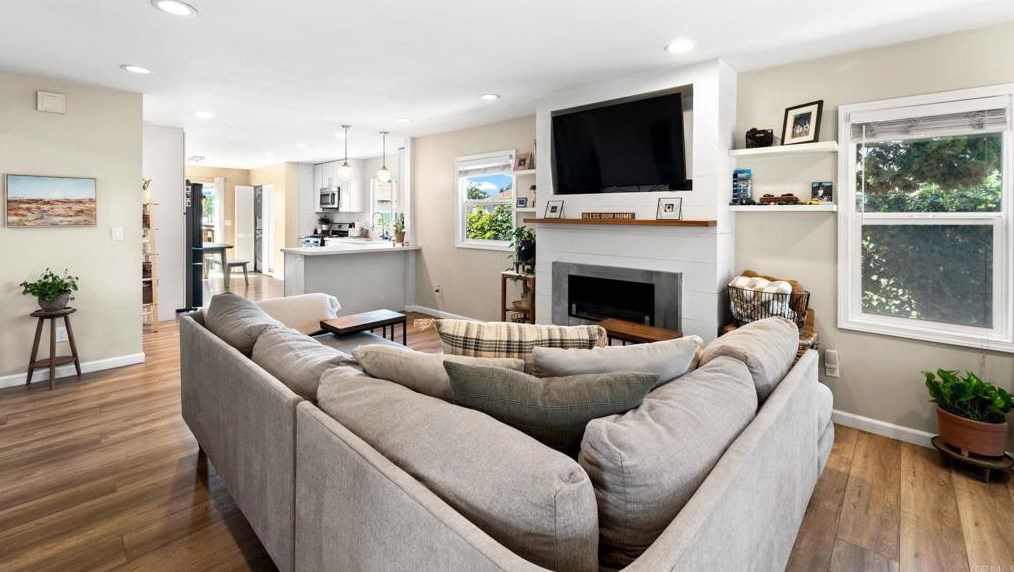 816 42nd St, San Diego CA  92102-3531 exterior