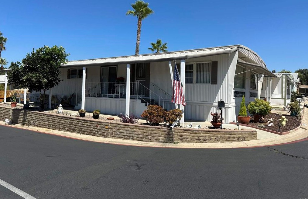 8301 Mission Gorge Rd #258, Santee, CA 92071