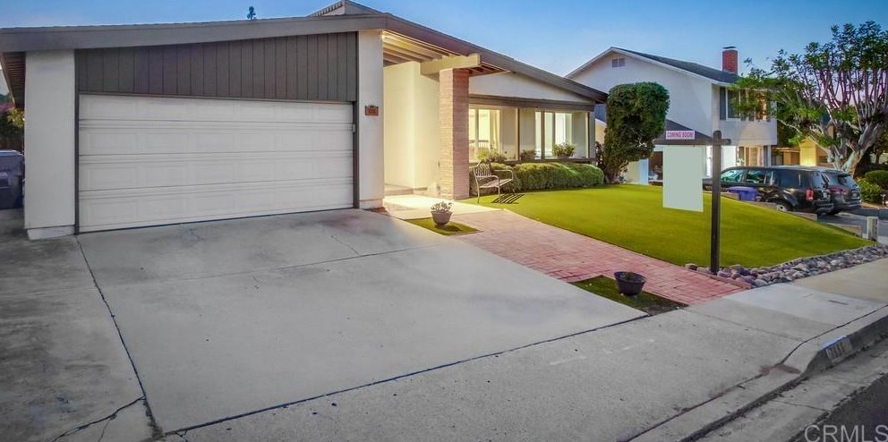 7086 Mewall Dr, San Diego, CA 92119