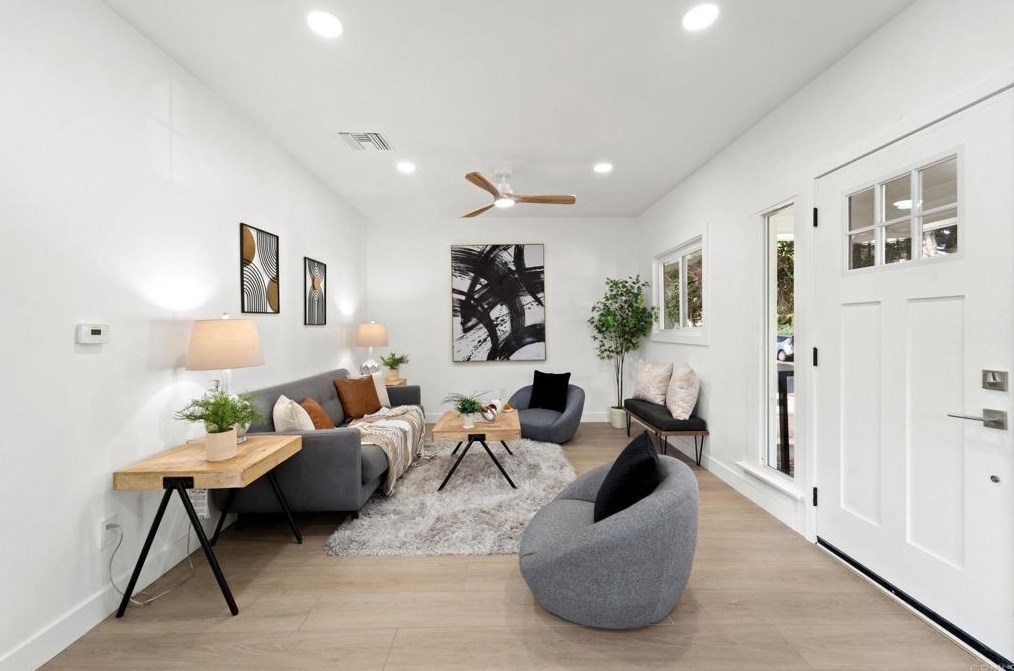 3918 Brant St, San Diego, CA 92103-2908