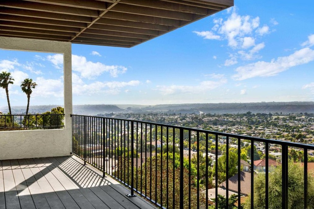 6150 Caminito Sacate, San Diego CA 92120-3155 exterior