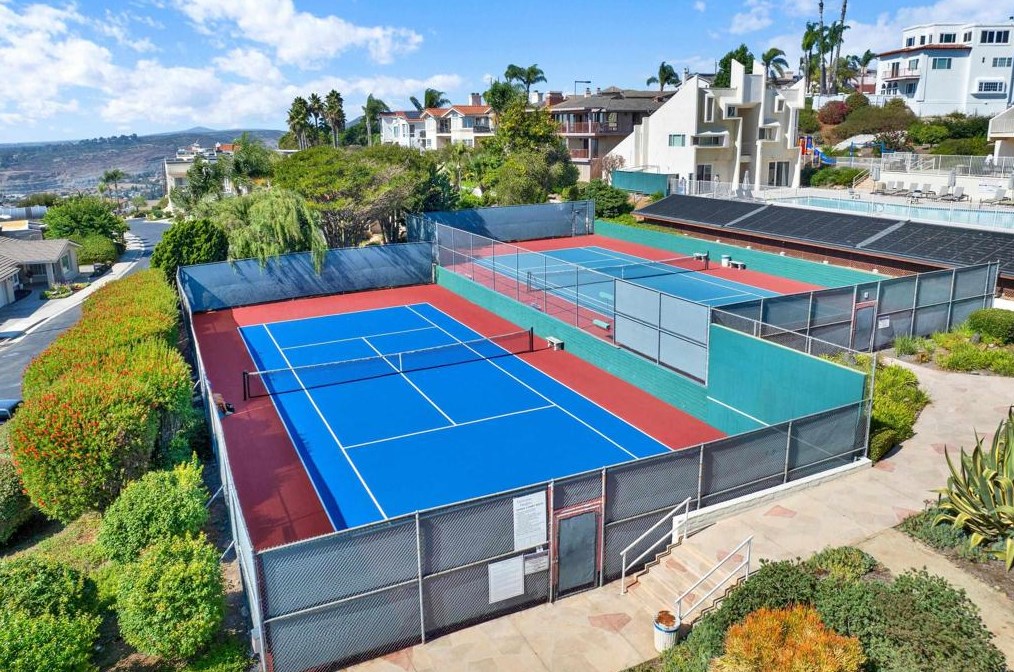 6150 Caminito Sacate, San Diego CA 92120-3155 exterior