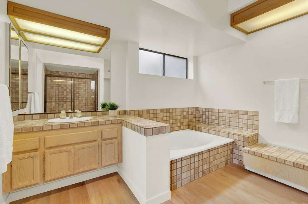 6150 Caminito Sacate, San Diego CA 92120-3155 exterior