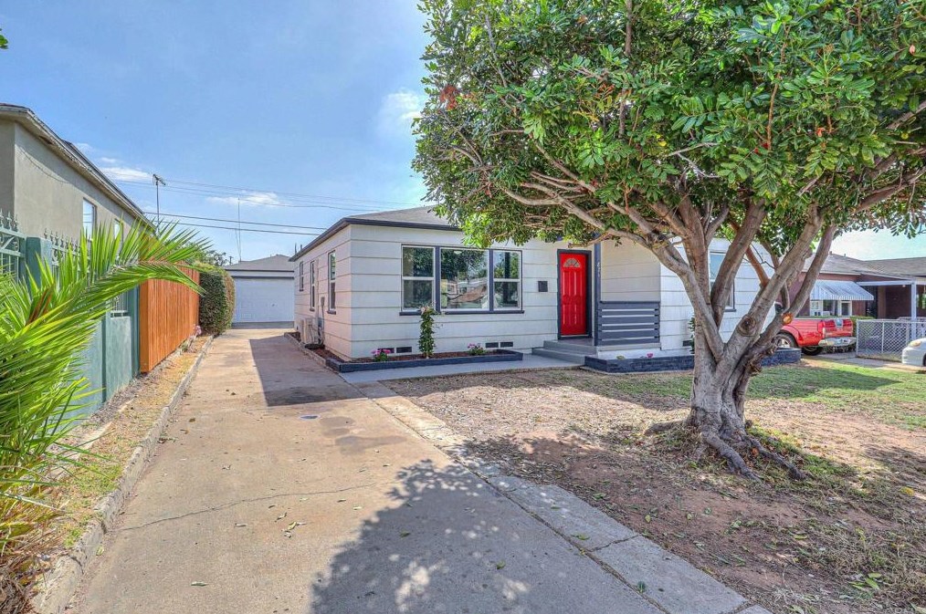 871 41st St, San Diego, CA 92102-3520