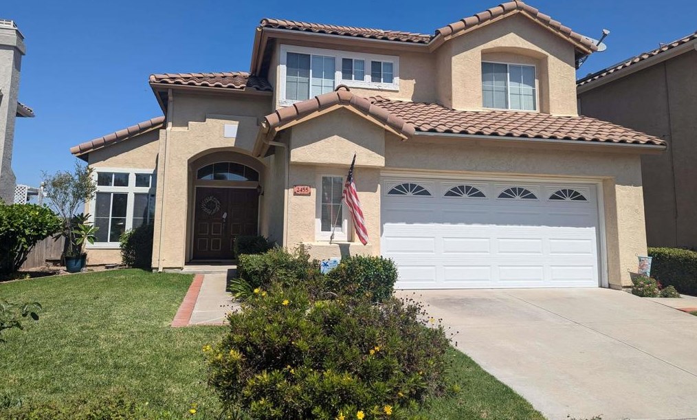 2455 Golfcrest Loop, Chula Vista CA  91915-1411 exterior
