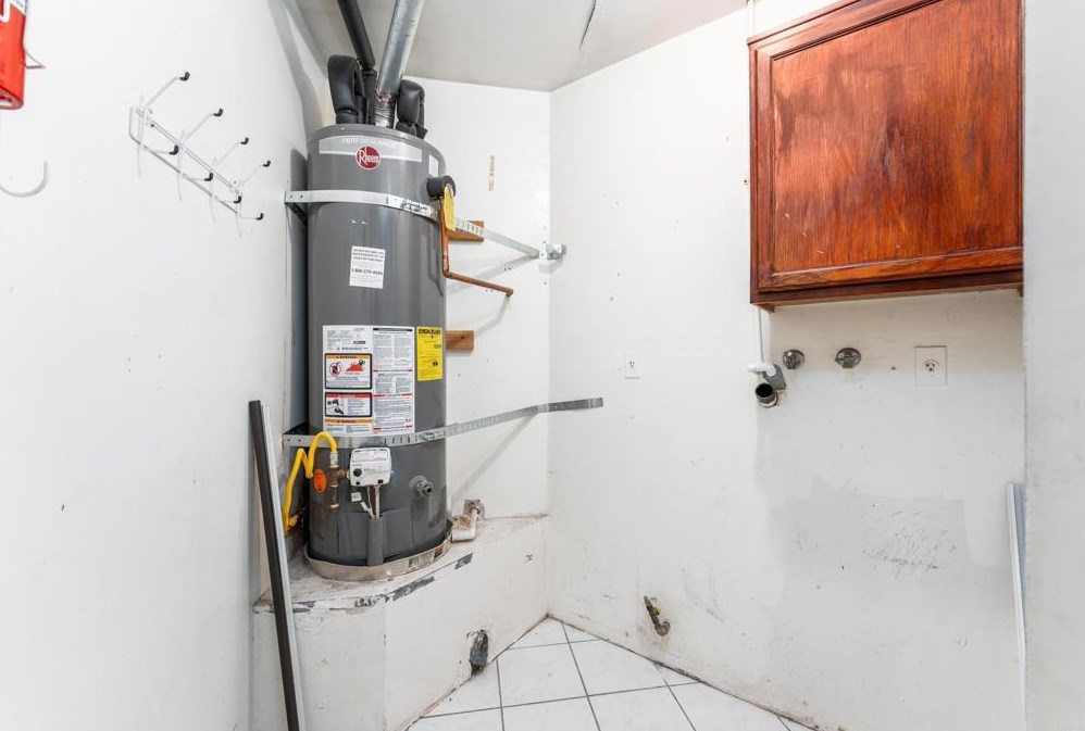 14155 Montego Bay Dr, Moreno Valley CA 92553-2906 exterior