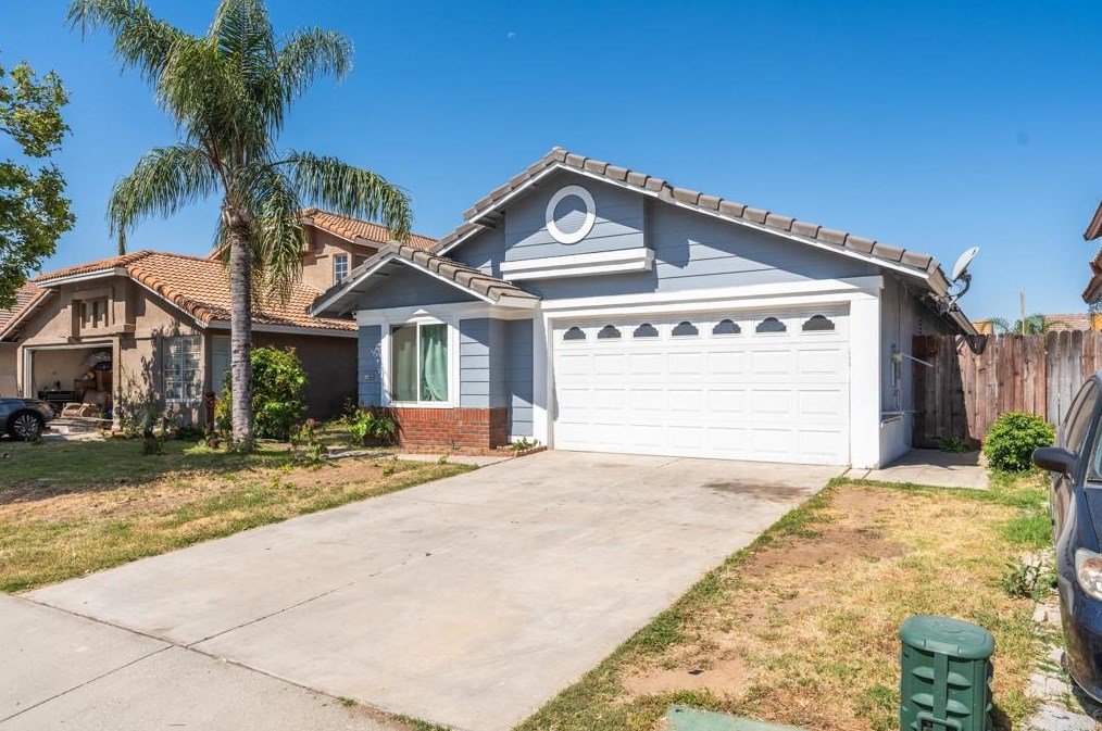 14155 Montego Bay Dr, Moreno Valley CA 92553-2906 exterior