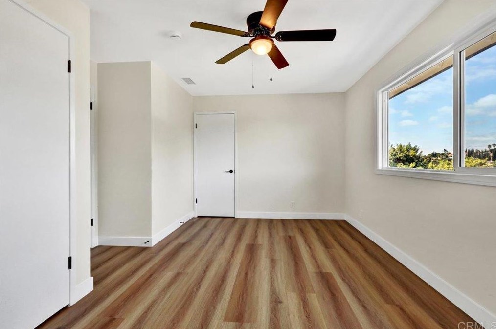 2446 Vista Way, Vista CA 92083-6228 exterior