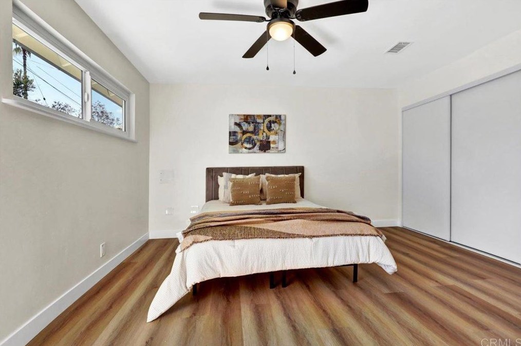 2446 Vista Way, Vista CA 92083-6228 exterior