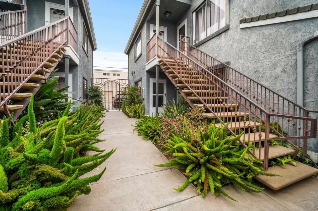 4444 Cherokee Ave, San Diego, CA 92116-3679
